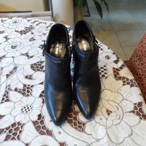 Miu Miu Black Leather Ankle Boots w/Buckle Detail Size 38.5B